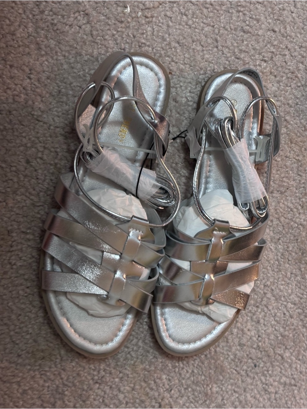 Metallic Silver Strappy Women's Sandals NEW. Sz 9
